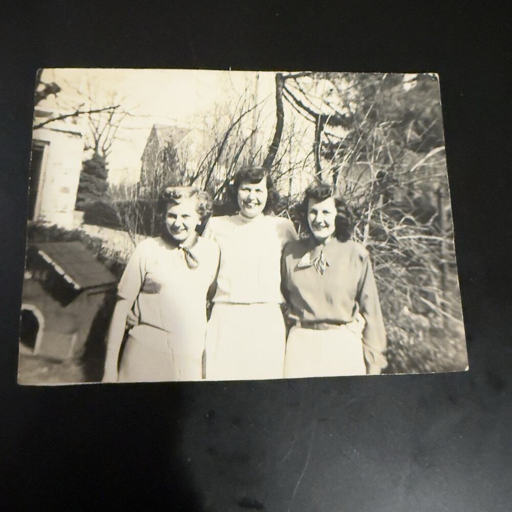Vtg 1940s Snapshot Photo Three Smiling Women Outdoor Garden Fashion Doghouse B&W
